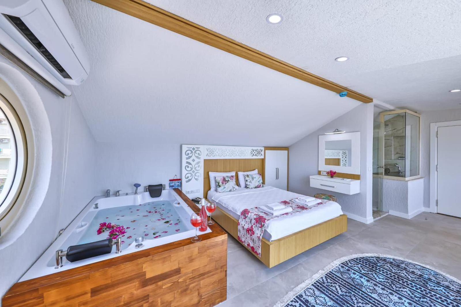 Hediye Hanim Suit&Apart Aparthotel Kaş Exterior foto